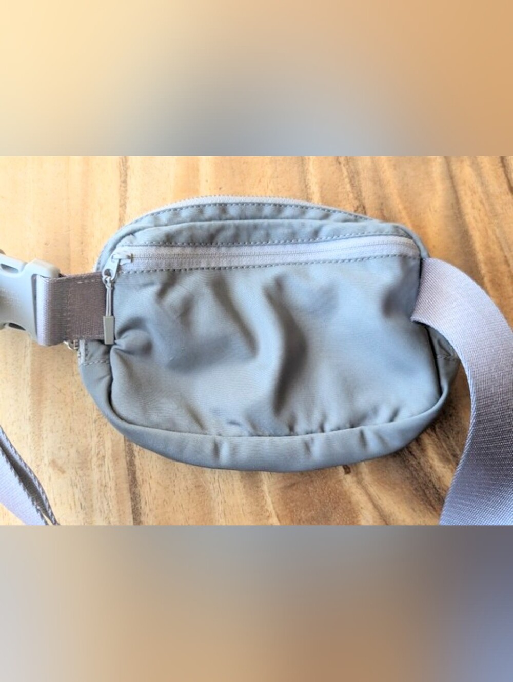 lululemon Everywhere Belt Bag 1L - Mauve (Light Purple) - Picture 4 of 5